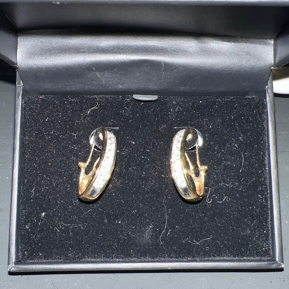 R.H Macy&Co fine jewelry diamond earrings - Picture 6 of 15